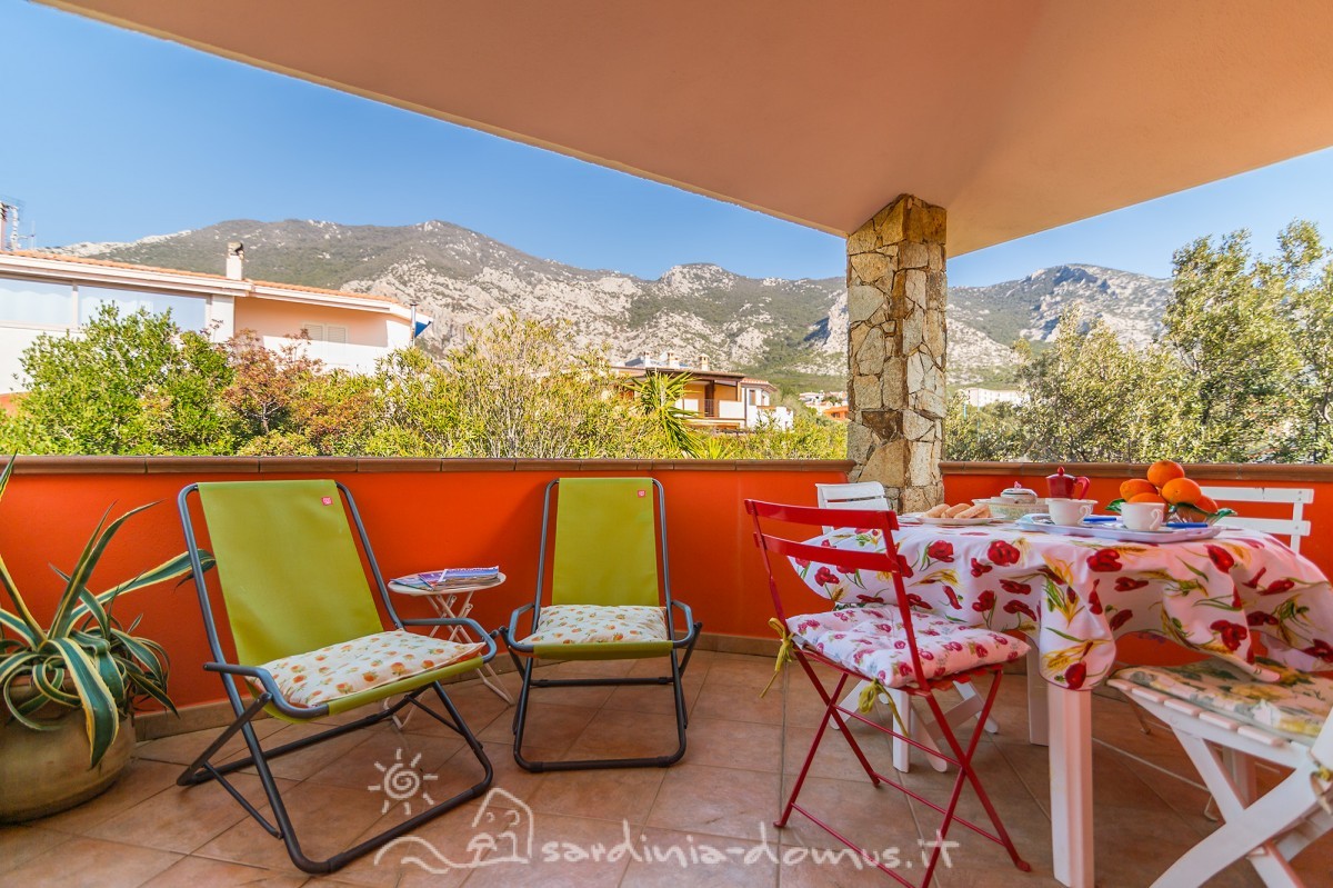 Casa Vacanza Sardegna - Casa rosa b - Cala Gonone