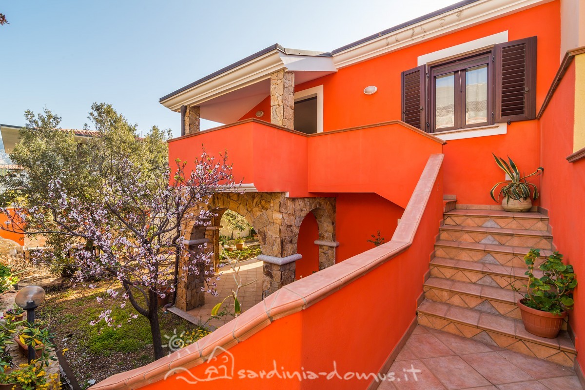 Casa Vacanza Sardegna - Casa rosa b - Cala Gonone