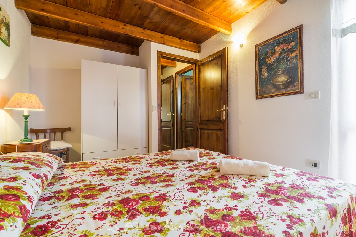 Casa Vacanza Sardegna - Casa rosa b - Cala Gonone