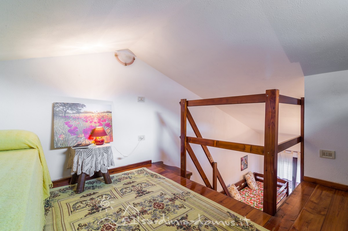 Casa Vacanza Sardegna - Casa rosa b - Cala Gonone