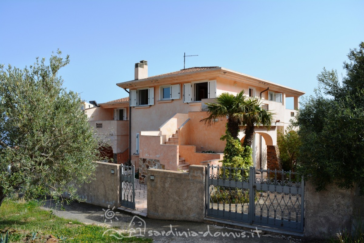 Casa Vacanza Sardegna - villa cartoe a - cala gonone