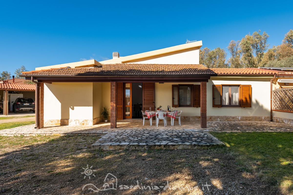 Casa-Vacanza-Sardegna-VILLA-LA-PALMA-03