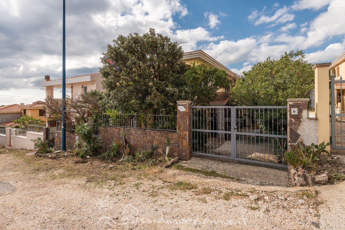 Casa-Vacanza-Sardegna-Villa-Oleandri-01